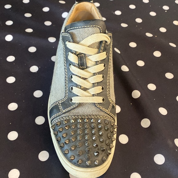 Christina Loubouton - gently used - Picture 2 of 6